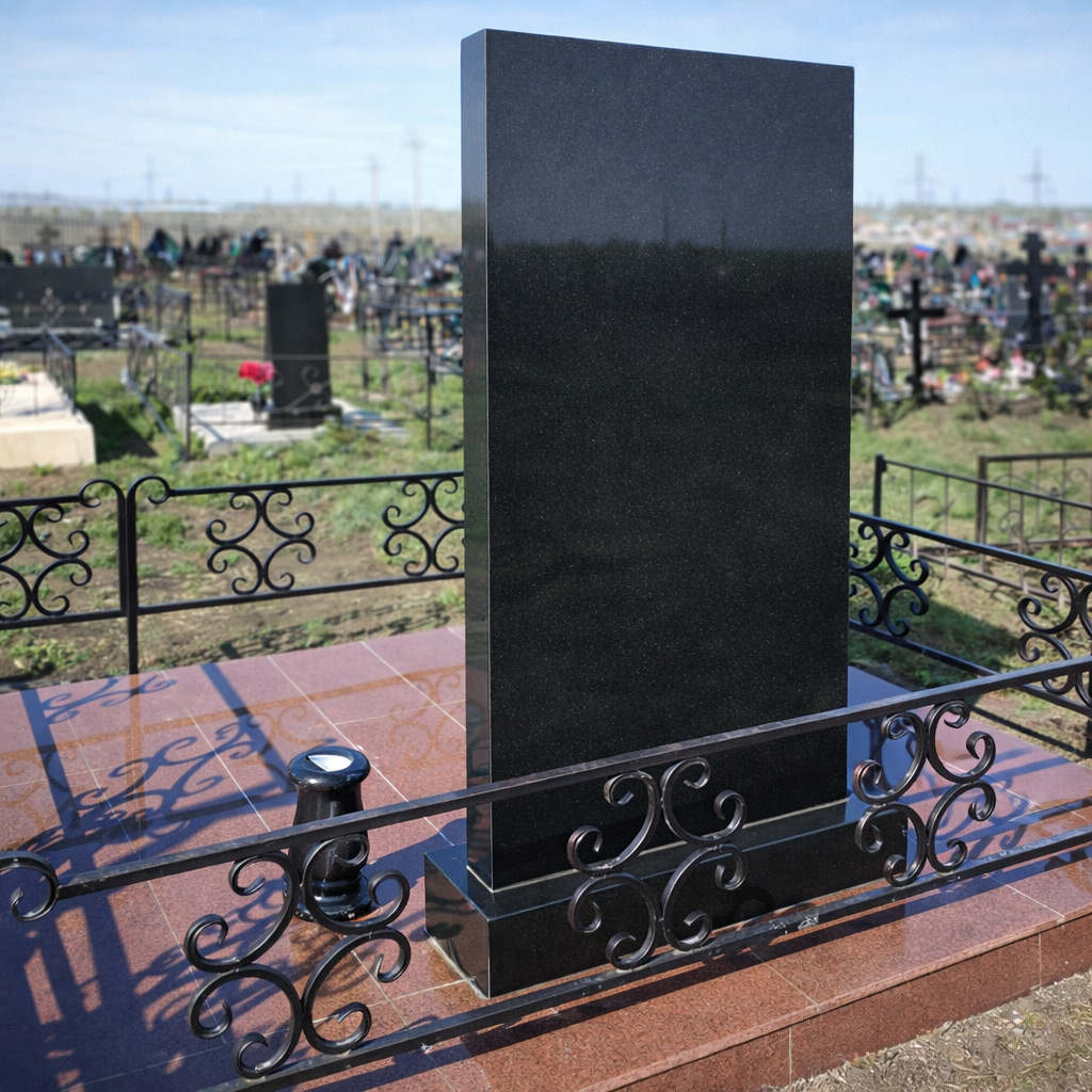 Памятники из гранита и мрамора от УралКомплект: Памятник 00800