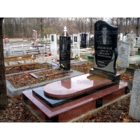 Памятники из гранита и мрамора от УралКомплект: Памятник 00034