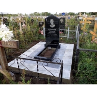 Памятники из гранита и мрамора от УралКомплект: Памятник 00088