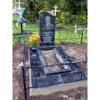 Памятники из гранита и мрамора от УралКомплект: Памятник 00110