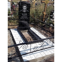 Памятники из гранита и мрамора от УралКомплект: Памятник 00111