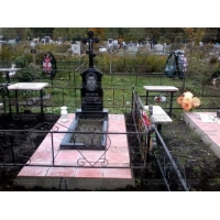 Памятники из гранита и мрамора от УралКомплект: Памятник 00128