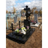 Памятники из гранита и мрамора от УралКомплект: Памятник 00132