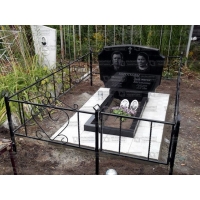 Памятники из гранита и мрамора от УралКомплект: Памятник 00149