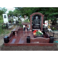 Памятники из гранита и мрамора от УралКомплект: Памятник 00164