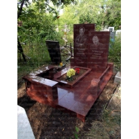 Памятники из гранита и мрамора от УралКомплект: Памятник 00169