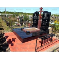 Памятники из гранита и мрамора от УралКомплект: Памятник 00185