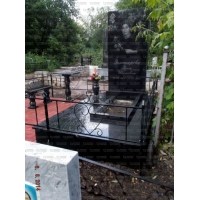 Памятники из гранита и мрамора от УралКомплект: Памятник 00195