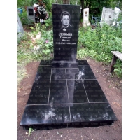 Памятники из гранита и мрамора от УралКомплект: Памятник 00235