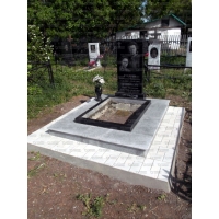 Памятники из гранита и мрамора от УралКомплект: Памятник 00238