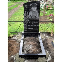 Памятники из гранита и мрамора от УралКомплект: Памятник 00289