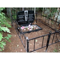 Памятники из гранита и мрамора от УралКомплект: Памятник 00334