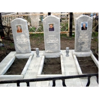 Памятники из гранита и мрамора от УралКомплект: Памятник 00400