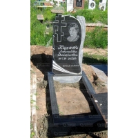 Памятники из гранита и мрамора от УралКомплект: Памятник 00422