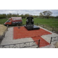 Памятники из гранита и мрамора от УралКомплект: Памятник 00478