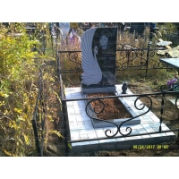 Памятники из гранита и мрамора от УралКомплект: Памятник 00514