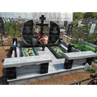 Памятники из гранита и мрамора от УралКомплект: Памятник 00517