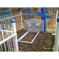 Памятники из гранита и мрамора от УралКомплект: Памятник 00522