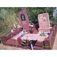 Памятники из гранита и мрамора от УралКомплект: Памятник 00568