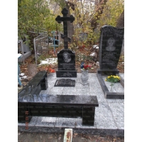 Памятники из гранита и мрамора от УралКомплект: Памятник 00602