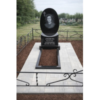 Памятники из гранита и мрамора от УралКомплект: Памятник 00806