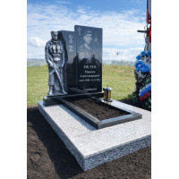 Памятники из гранита и мрамора от УралКомплект: Памятник 00825