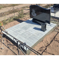 Памятники из гранита и мрамора от УралКомплект: Памятник 00831