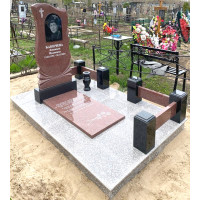 Памятники из гранита и мрамора от УралКомплект: Памятник 00846