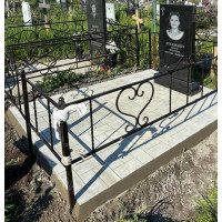 Памятники из гранита и мрамора от УралКомплект: Памятник 00843