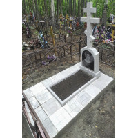 Памятники из гранита и мрамора от УралКомплект: Памятник 00851