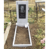 Памятники из гранита и мрамора от УралКомплект: Памятник 00847