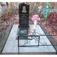 Памятники из гранита и мрамора от УралКомплект: Памятник 00867