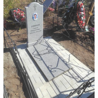 Памятники из гранита и мрамора от УралКомплект: Памятник 00878