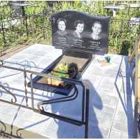 Памятники из гранита и мрамора от УралКомплект: Памятник 00881