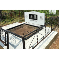 Памятники из гранита и мрамора от УралКомплект: Памятник 00888