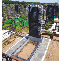Памятники из гранита и мрамора от УралКомплект: Памятник 00894