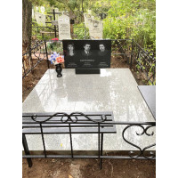 Памятники из гранита и мрамора от УралКомплект: Памятник 00896