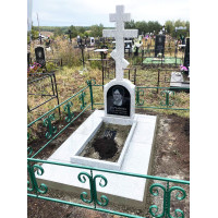 Памятники из гранита и мрамора от УралКомплект: Памятник 00899