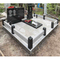 Памятники из гранита и мрамора от УралКомплект: Памятник 00905