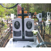 Памятники из гранита и мрамора от УралКомплект: Памятник 00918