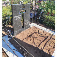 Памятники из гранита и мрамора от УралКомплект: Памятник 00919