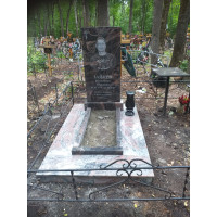 Памятники из гранита и мрамора от УралКомплект: Памятник 00951