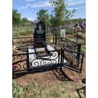 Памятники из гранита и мрамора от УралКомплект: Памятник 00959