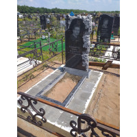 Памятники из гранита и мрамора от УралКомплект: Памятник 00972