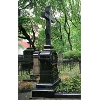 памятники с фигурной резкой