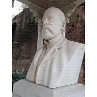 мраморные статуи