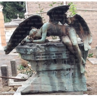 скульптура ангелочка