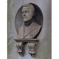 купить статуи