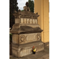 статуи самара