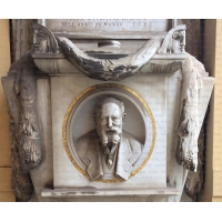 купить статуи